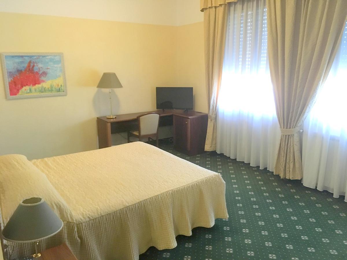 Hotel Internazionale Gorizia Exteriör bild