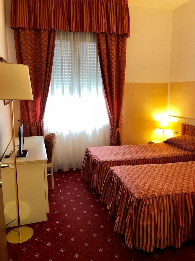 Hotel Internazionale Gorizia Exteriör bild